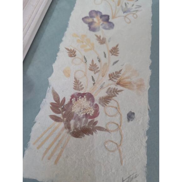 Vtg Art Framed Pressed Dried Flowers Handmade Signed 98 Cottage Core - Picture 6 of 9